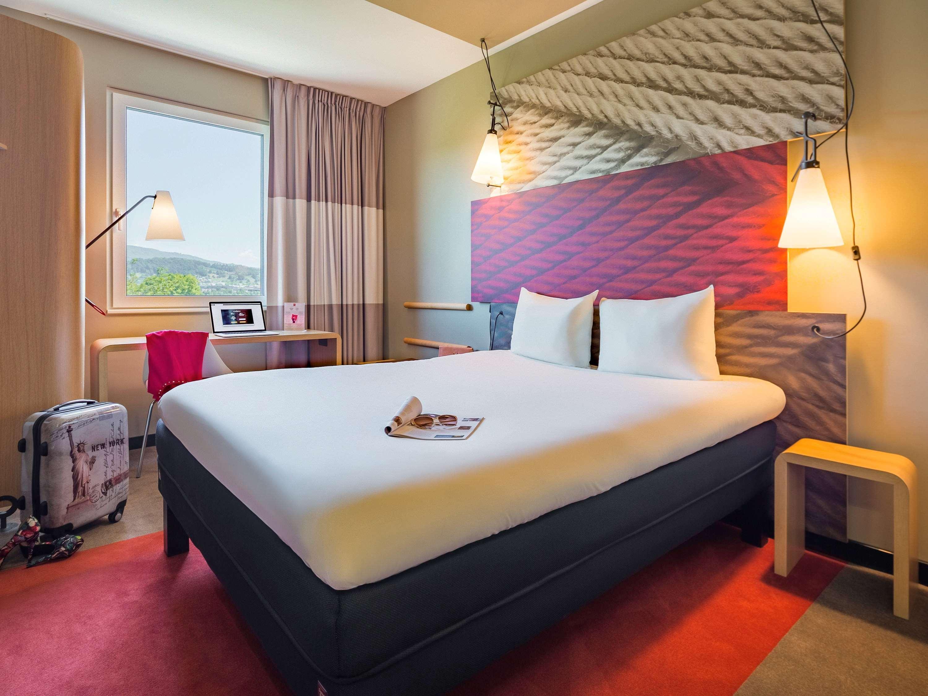 Отель Ibis Baden Neuenhof Экстерьер фото
