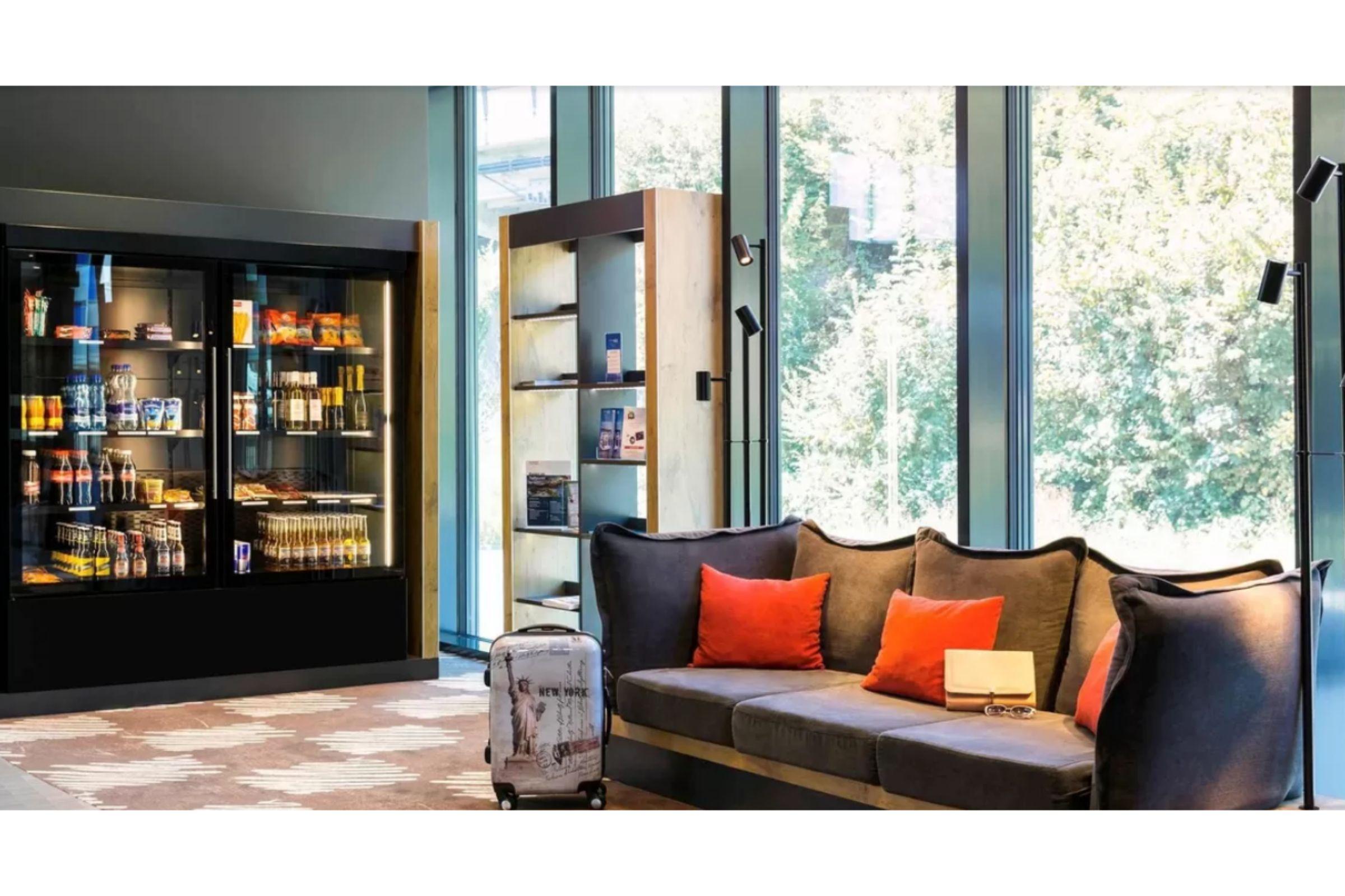 Отель Ibis Baden Neuenhof Экстерьер фото