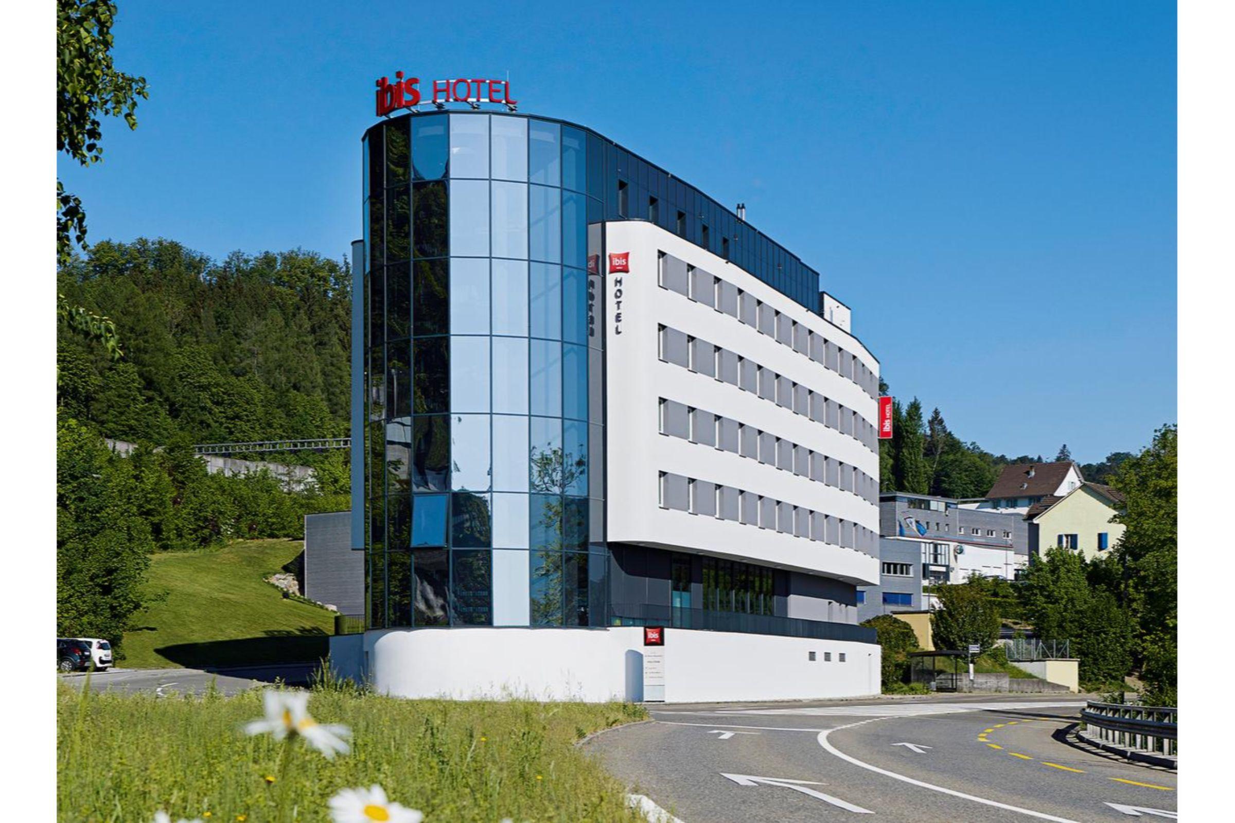 Отель Ibis Baden Neuenhof Экстерьер фото